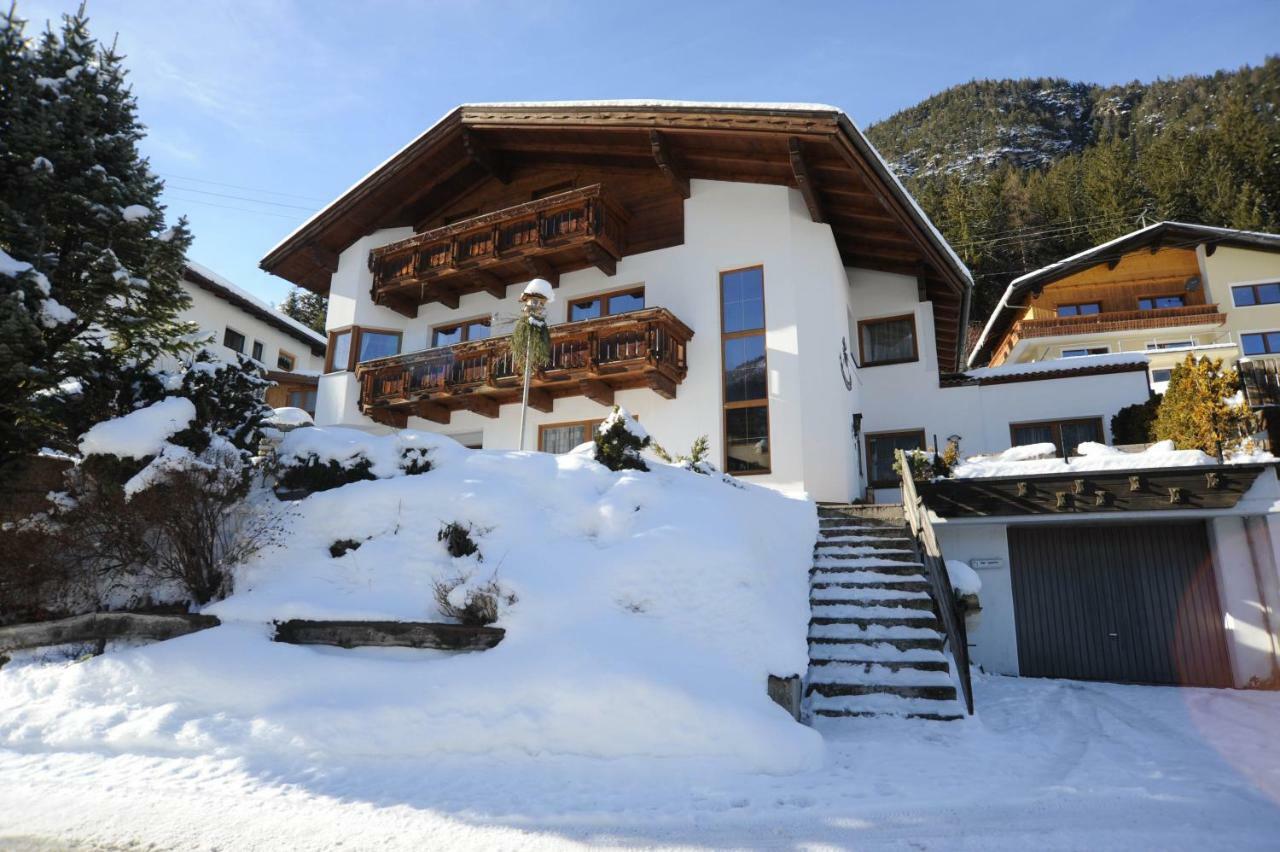 Ferienwohnung Bergler Trins Esterno foto