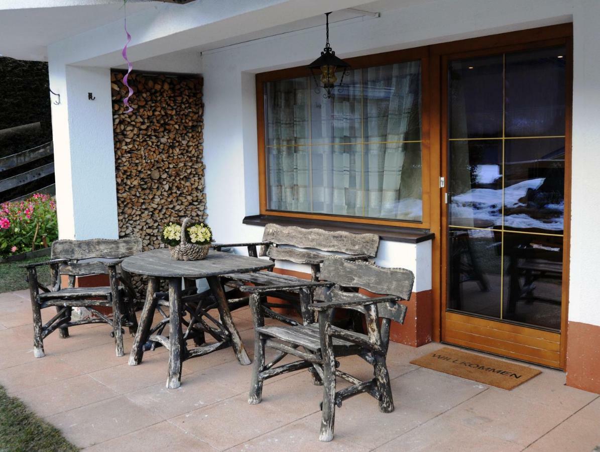 Ferienwohnung Bergler Trins Esterno foto